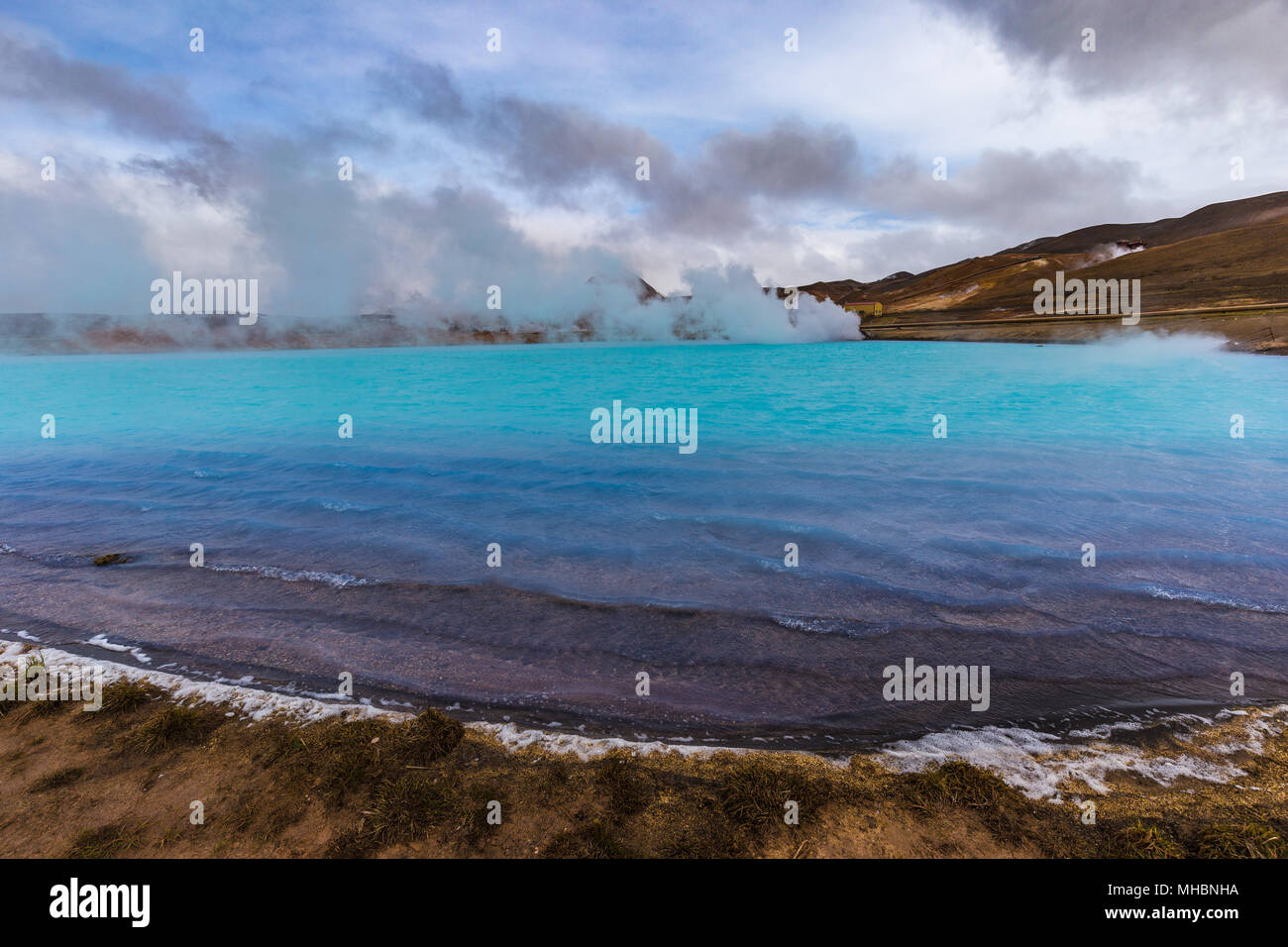 Hverir area geotermica anche chiamato lago blu nei pressi del Lago Myvatn, Nord Islanda Foto Stock