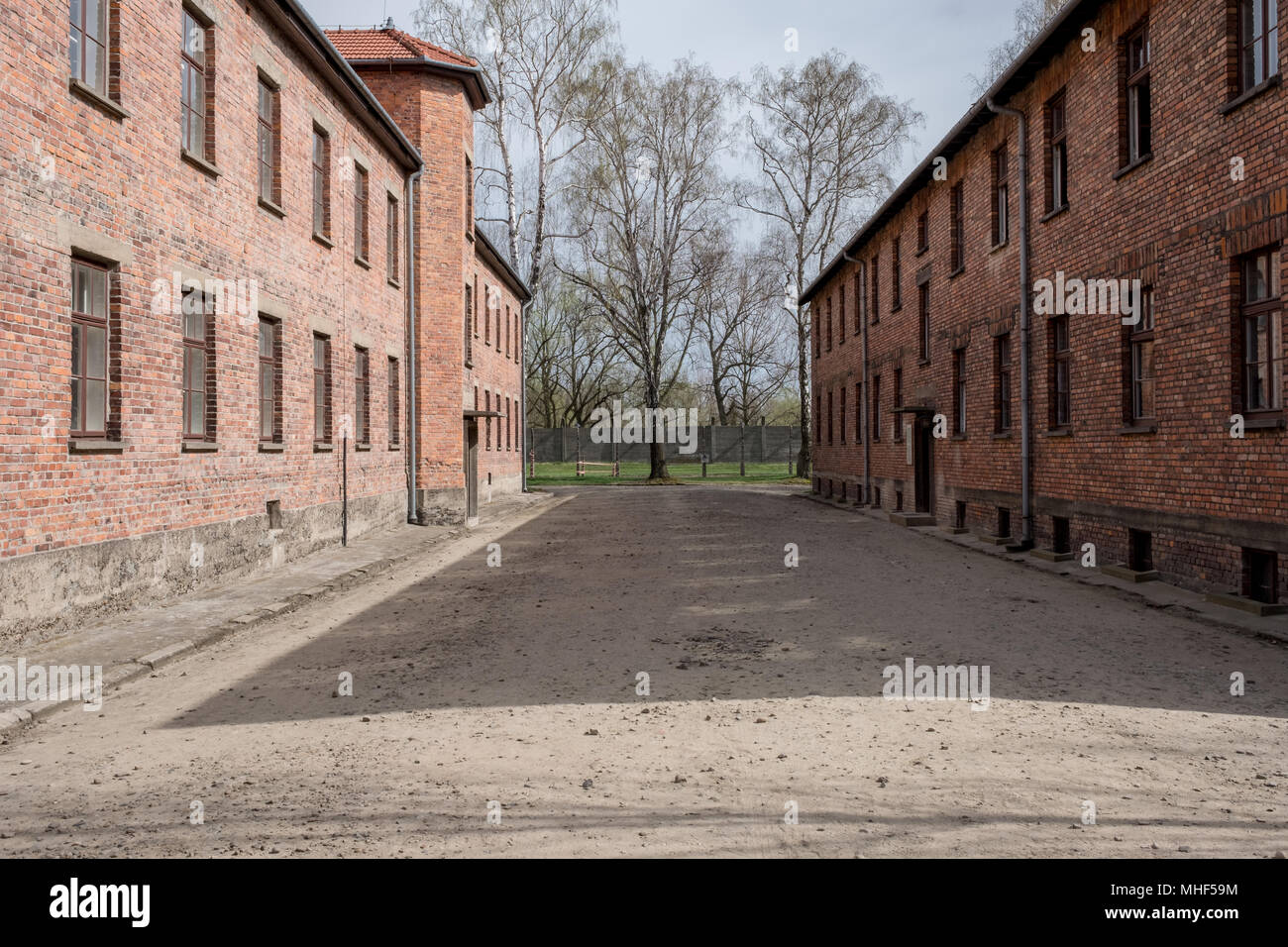 Auschwitz, Polonia. All'interno il tedesco del campo di concentramento di Auschwitz I (Oswiecim), che mostra la baracca degli edifici dove vivevano i detenuti Foto Stock