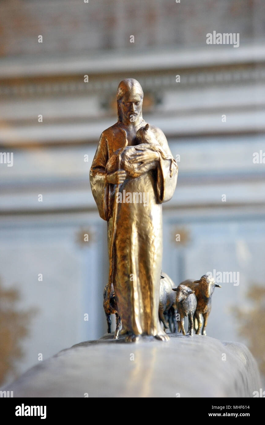 Musei Vaticani il Buon Pastore scultura da scultore austriaco Rudolph Marschall Foto stock Alamy Musei Vaticani il Buon Pastore scultura da scultore austriaco Rudolph Marschall Foto stock Alamy