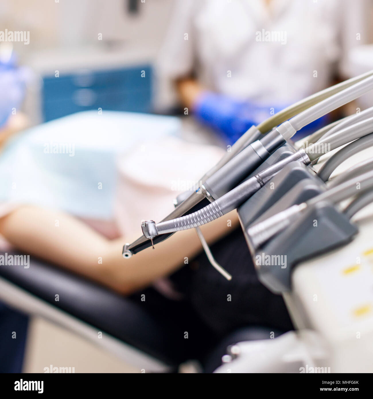Strumento stomatologico in clinica dentisti di close-up. Foto Stock