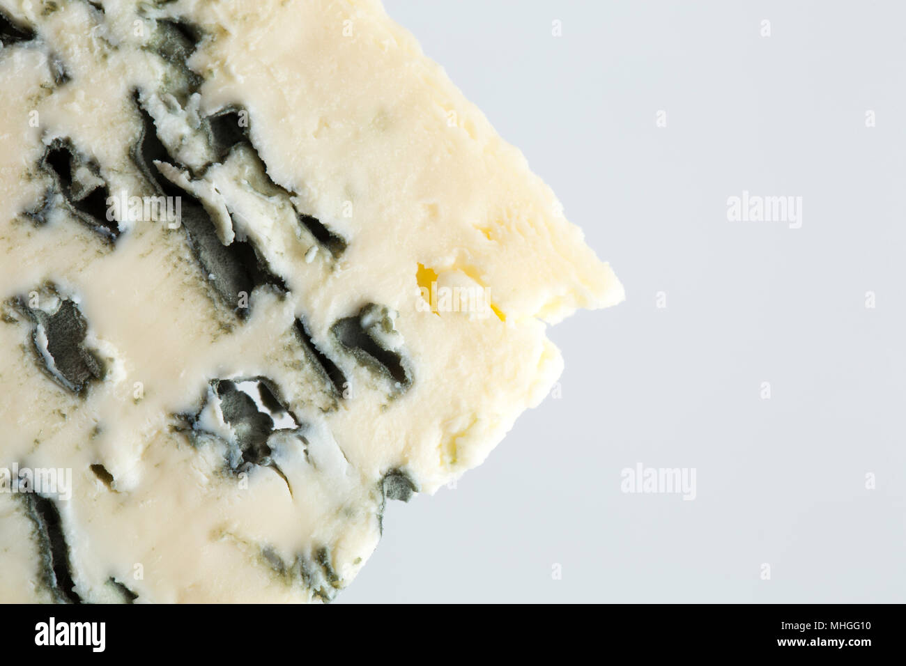 Il francese Saint Agur formaggi acquistati da un supermercato nel Regno Unito. Saint Agur è un blu formaggio di latte di mucca che proviene dalla regione di Auvergne di F Foto Stock