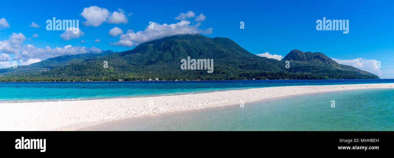 Isola Bianca Camiguin Filippine Aprile 23, 2018 La bella cornice di Isola Bianca Foto Stock