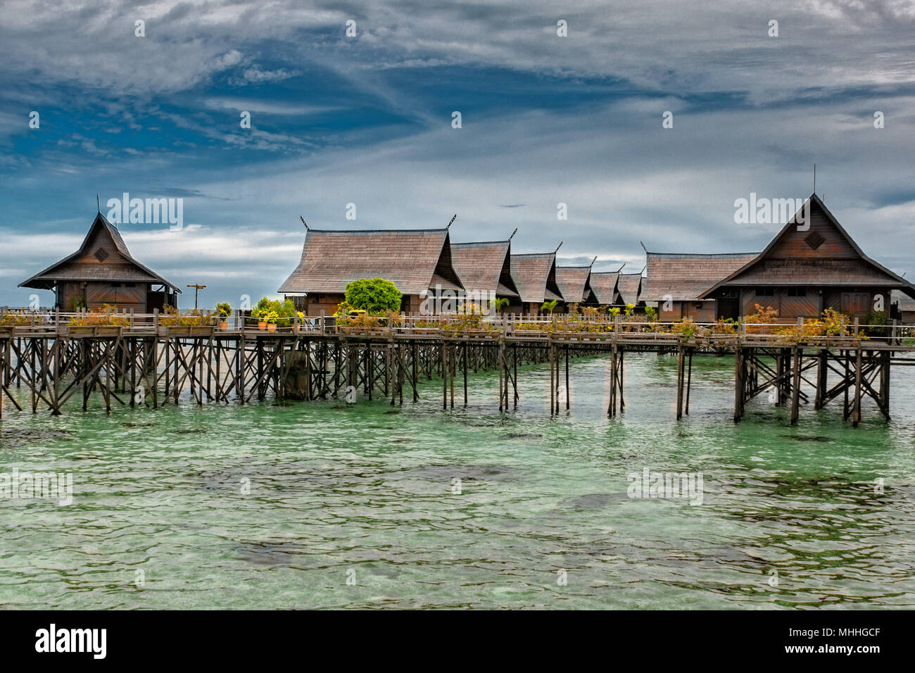 Kapalai Vista Resort turchese paradiso tropicale con acqua cristallina Borneo Indonesia Foto Stock