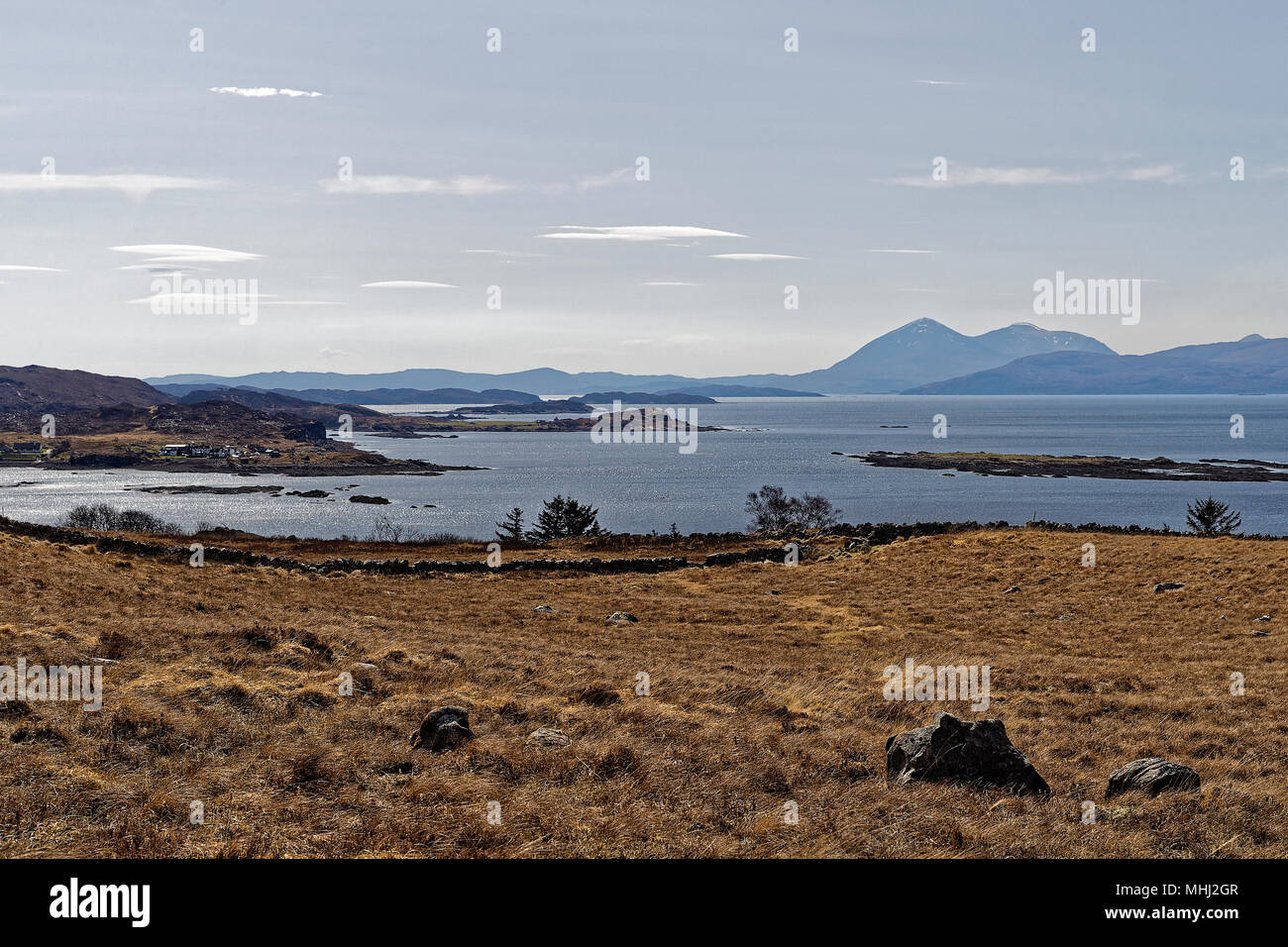 Vista dalla penisola di Applecross, Wester Ross Scozia attraverso il suono di Raasay e il suono interno di Raasay, Scalpay & Isole di intervento Foto Stock