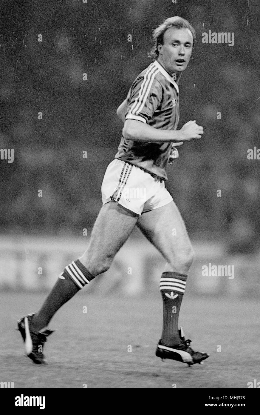 SAMMY MCLLROY IRLANDA DEL NORD & MAN CITY FC 16 Novembre 1985 Foto Stock