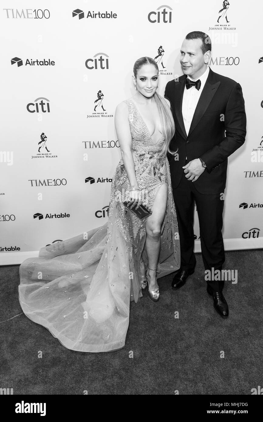 New York, NY - aprile 24: Jennifer Lopez e Alex Rodriguez partecipare 2018 100 Tempo di gala al Jazz al Lincoln Center il 24 aprile 2018 a New York City. Foto Stock