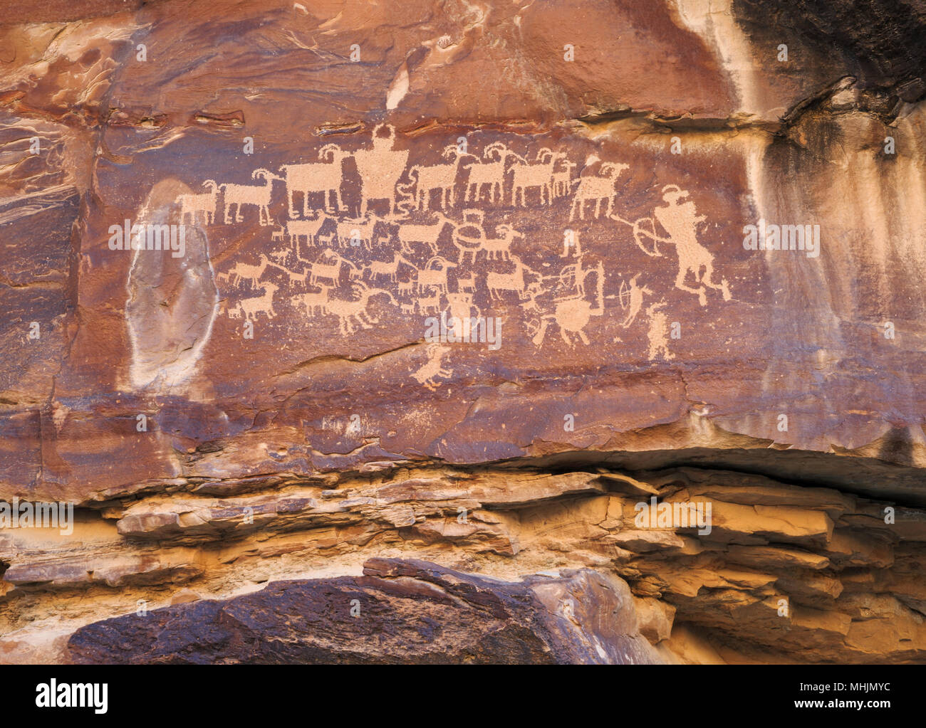 Il grande pannello di suoneria di incisioni rupestri in nine mile canyon vicino a Wellington, Utah Foto Stock