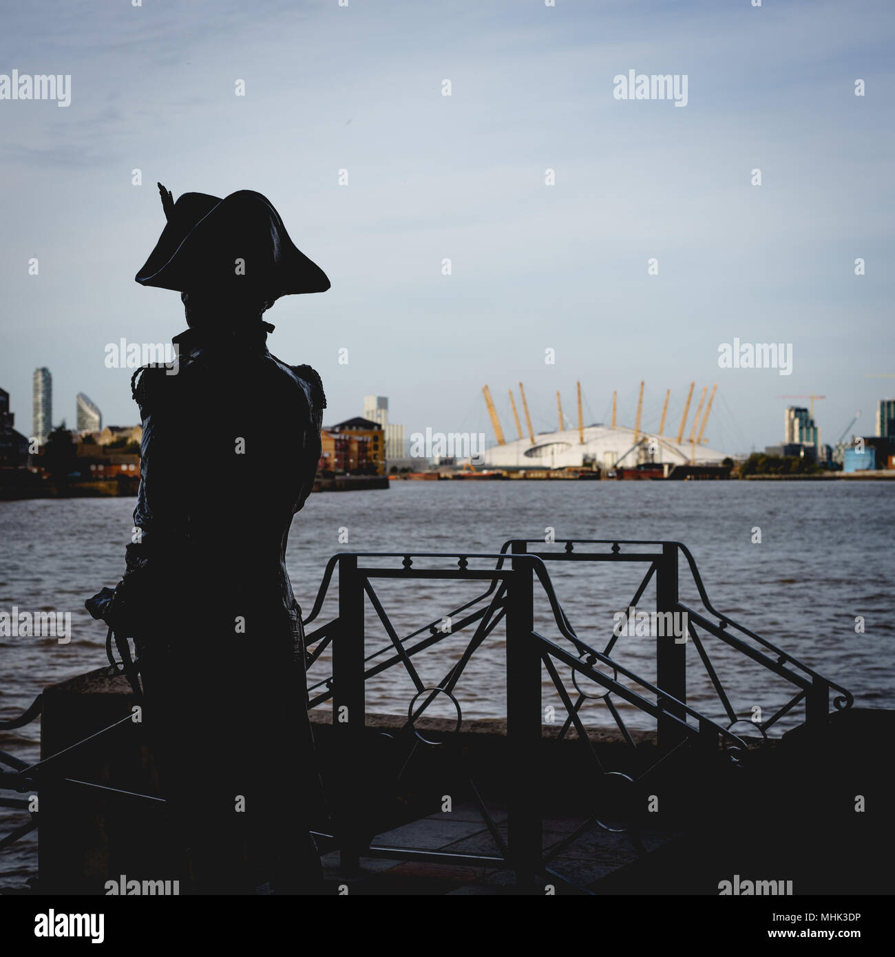 Londra (UK), settembre 2017. Statua di Orazio Nelson sulla Thames Path in Greenwich. Formato quadrato. Foto Stock