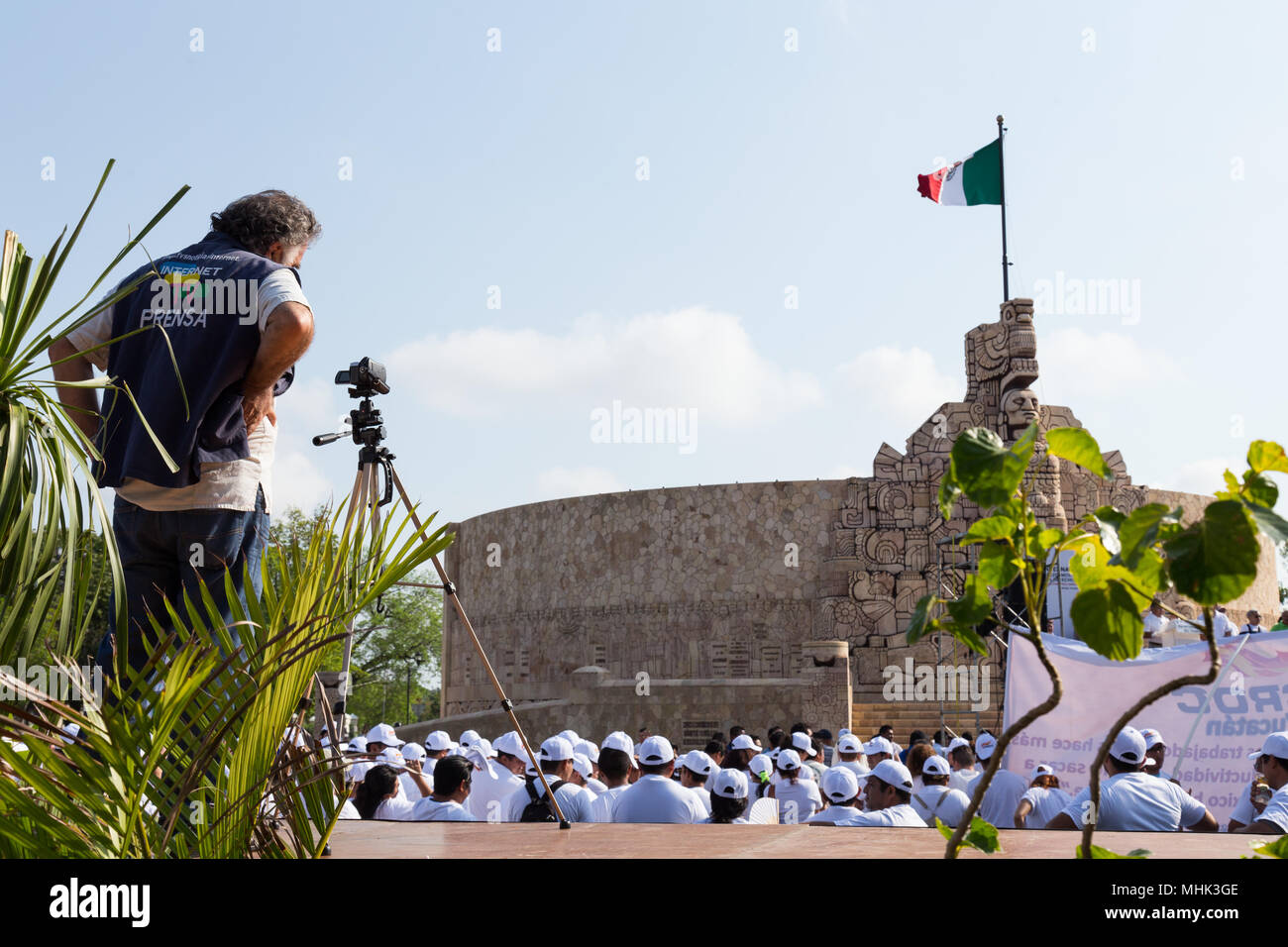 Merida Yucatan governatore, Rolando Zapata bello che precede la celebrazione del lavoratore internazionale del giorno in Merida Yucatan Messico Foto Stock