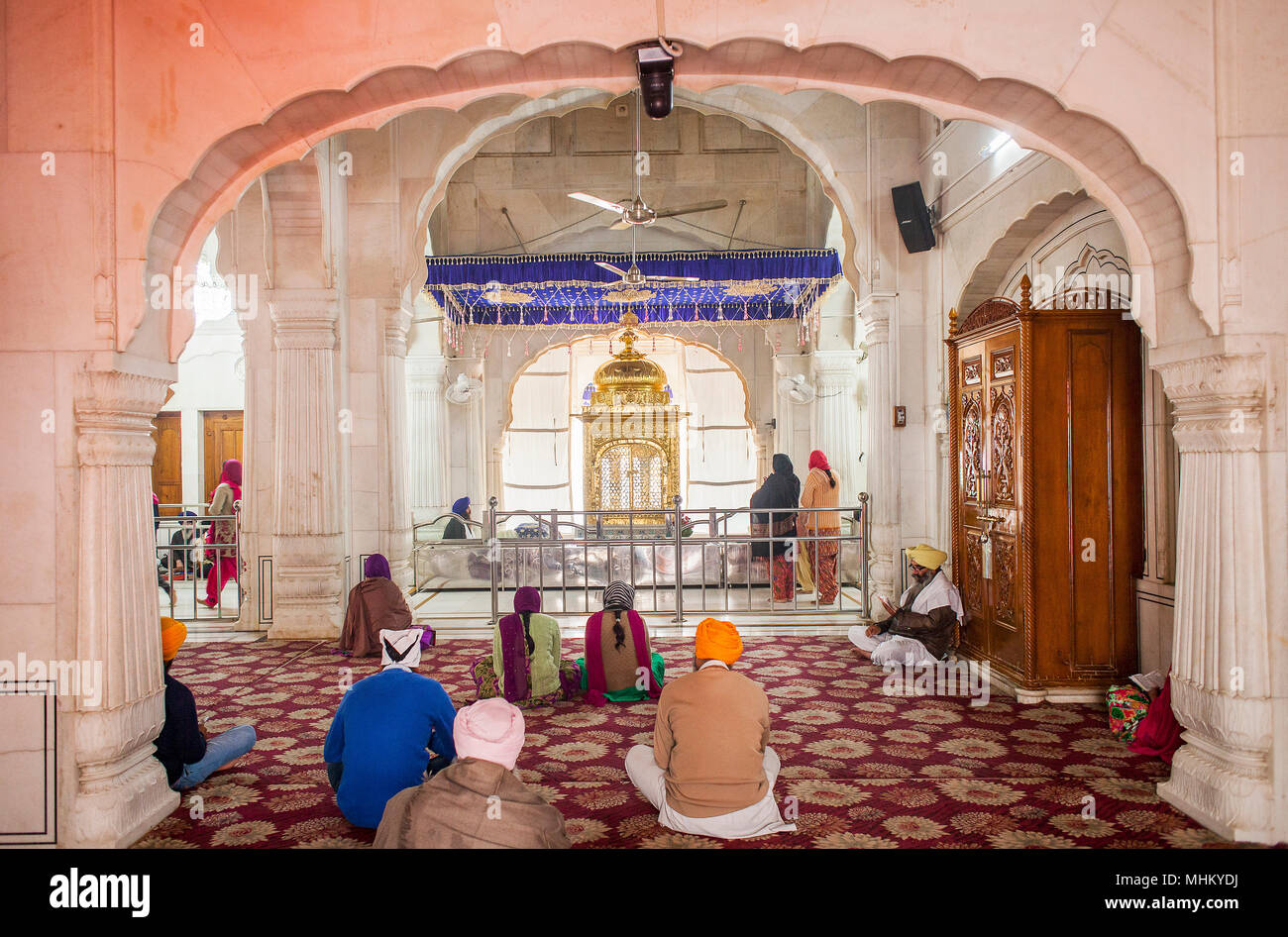 Interno del tempio d'oro, Amritsar Punjab, India Foto Stock