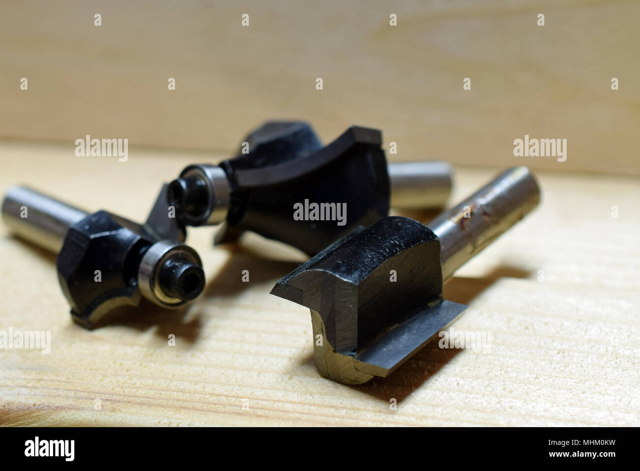 Legno fresa router bit. Chiudere l'immagine con spazio per il testo. Dof poco profondo. Foto Stock