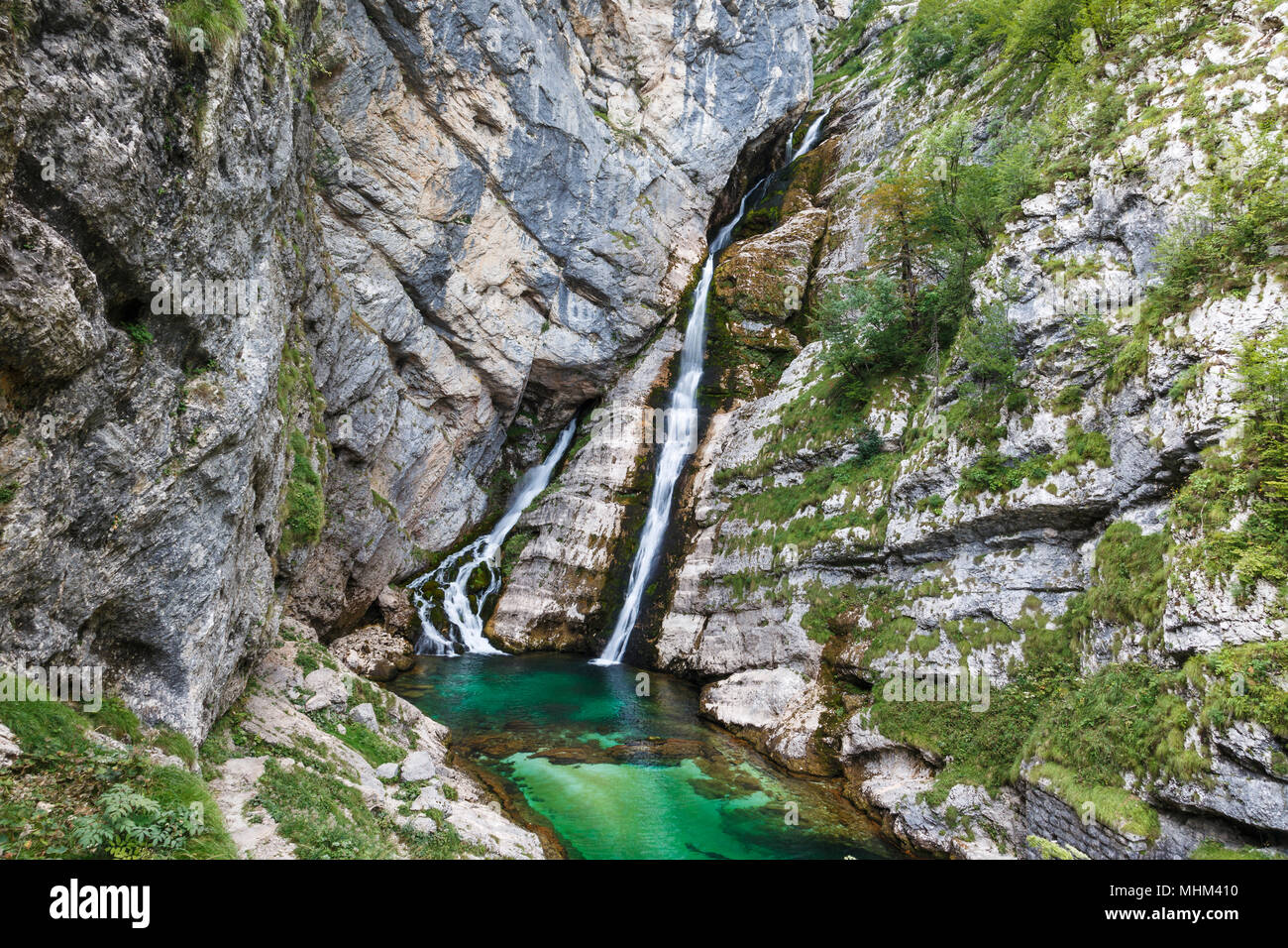 Cascata Savica vicino al lago di Bohinj nel parco nazionale del Triglav in Slovenia Foto Stock