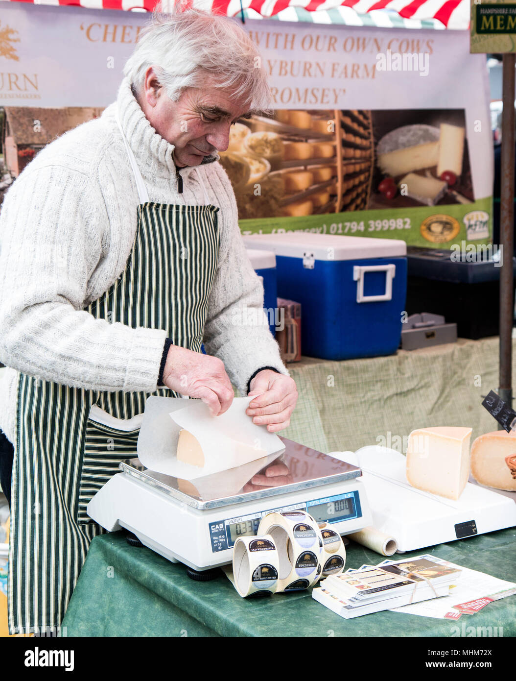 Formaggio Lyburn a Winchester farmers market - Hampshire alimentare artigianale Foto Stock