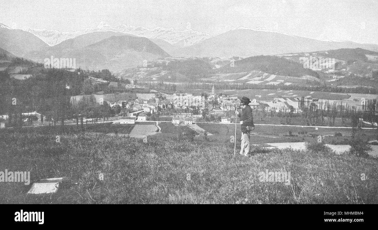 ARIÈGE. Le Village D'oust et le Mont Valier 1900 antica immagine di stampa Foto Stock