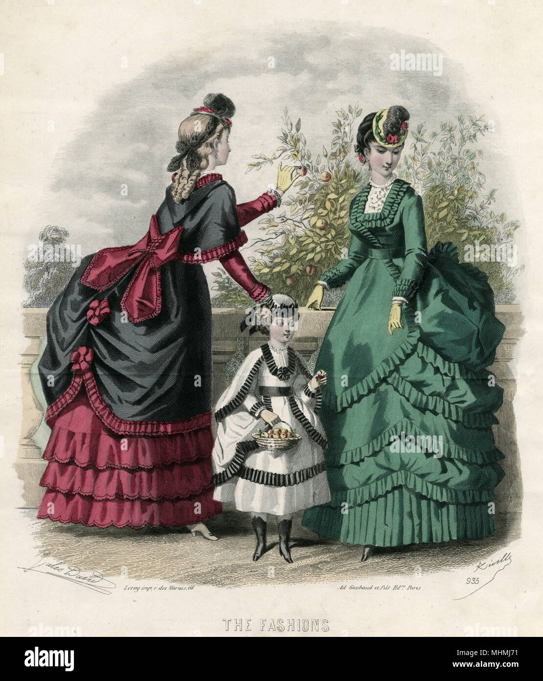 Le donne e la bambina indossa la polacca con treno & manicotti, raccolta di  frutti e di metterli in un cestello. Data: settembre 1869 Foto stock - Alamy