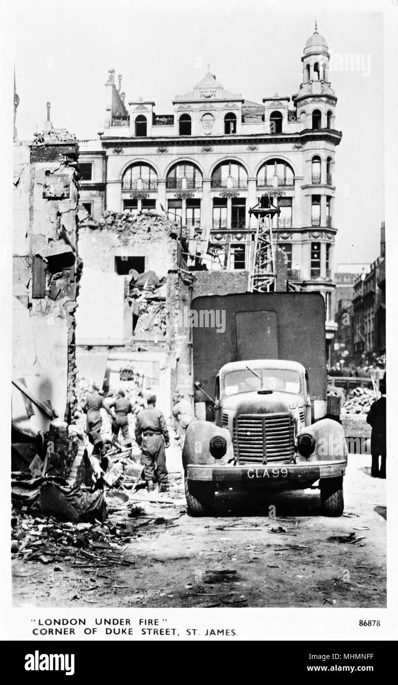 Duke Street, Londra, sotto il fuoco durante il Blitz, WW2 Foto Stock