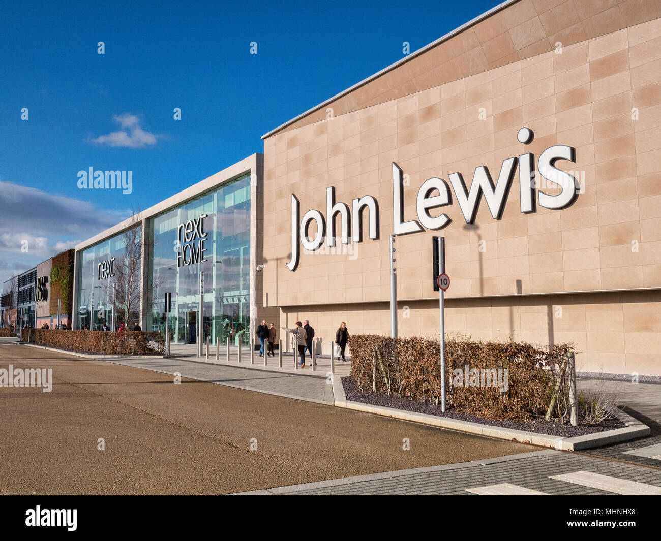 2 febbraio 2018: York, North Yorkshire, Regno Unito - Vangarde Shopping Centre, con John Lewis, Next Home e M&S, gli amanti dello shopping a piedi lungo. Foto Stock