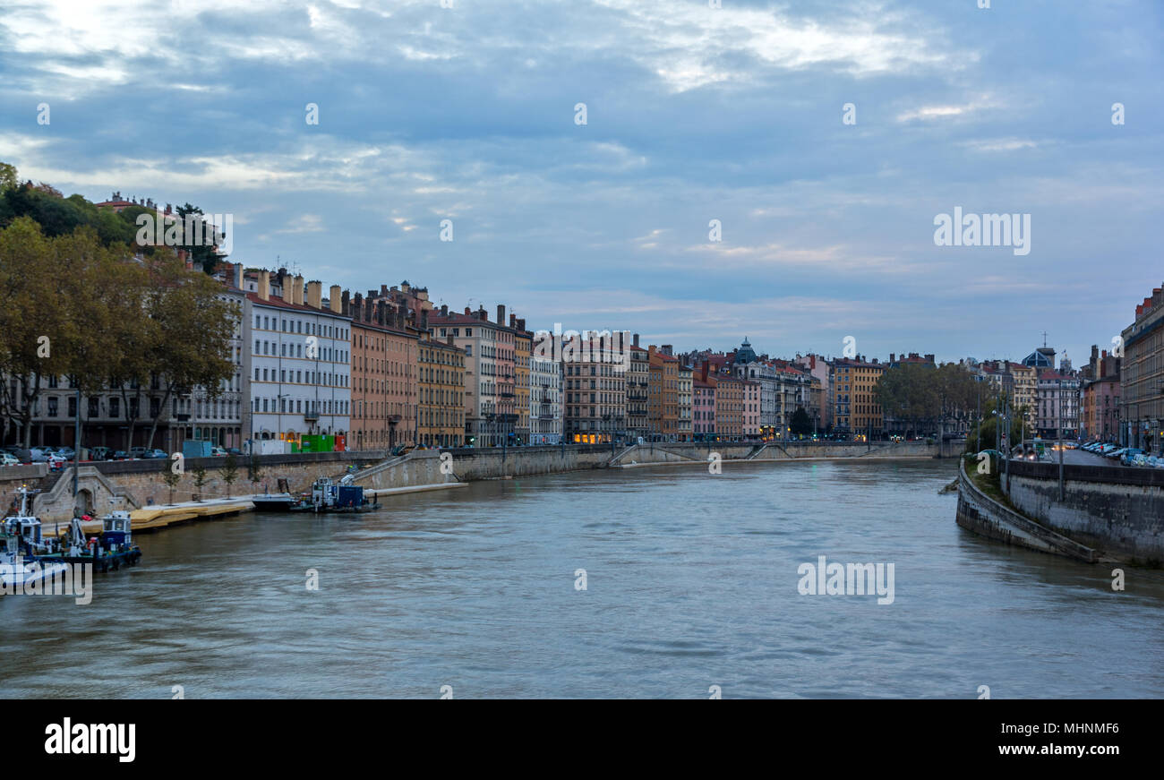 Lione città sulle rive del fiume Saone - Francia Foto Stock