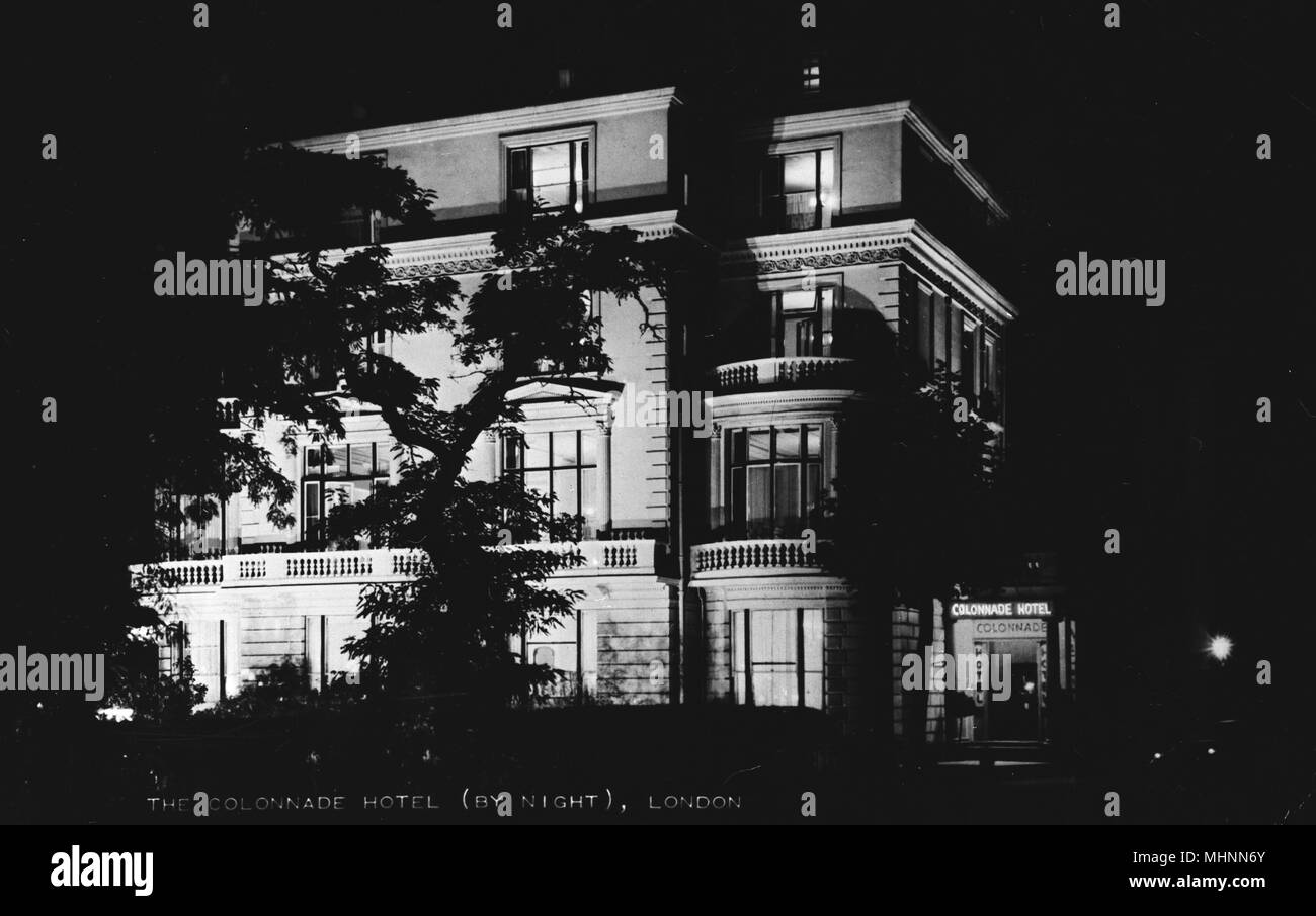 Colonnade Hotel by night, Maida vale, Londra Foto Stock