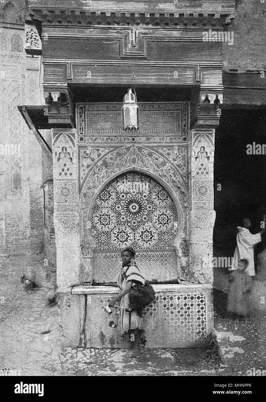 La fontana Nejjarine, Fez, Marocco Foto Stock