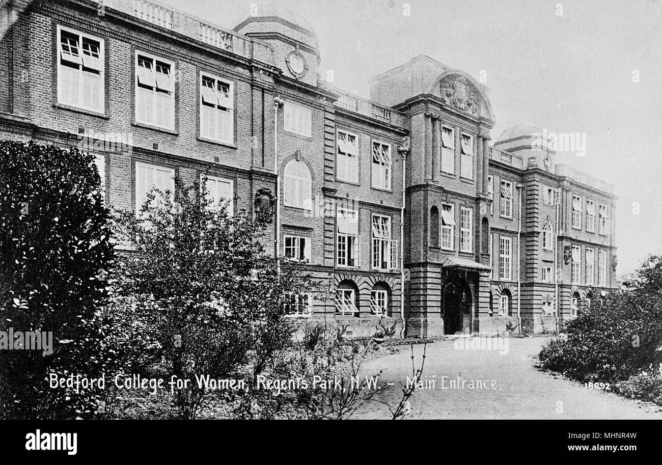 Bedford College per le donne, Regents Park, London - Entrata Principale. Data: circa 1910s Foto Stock