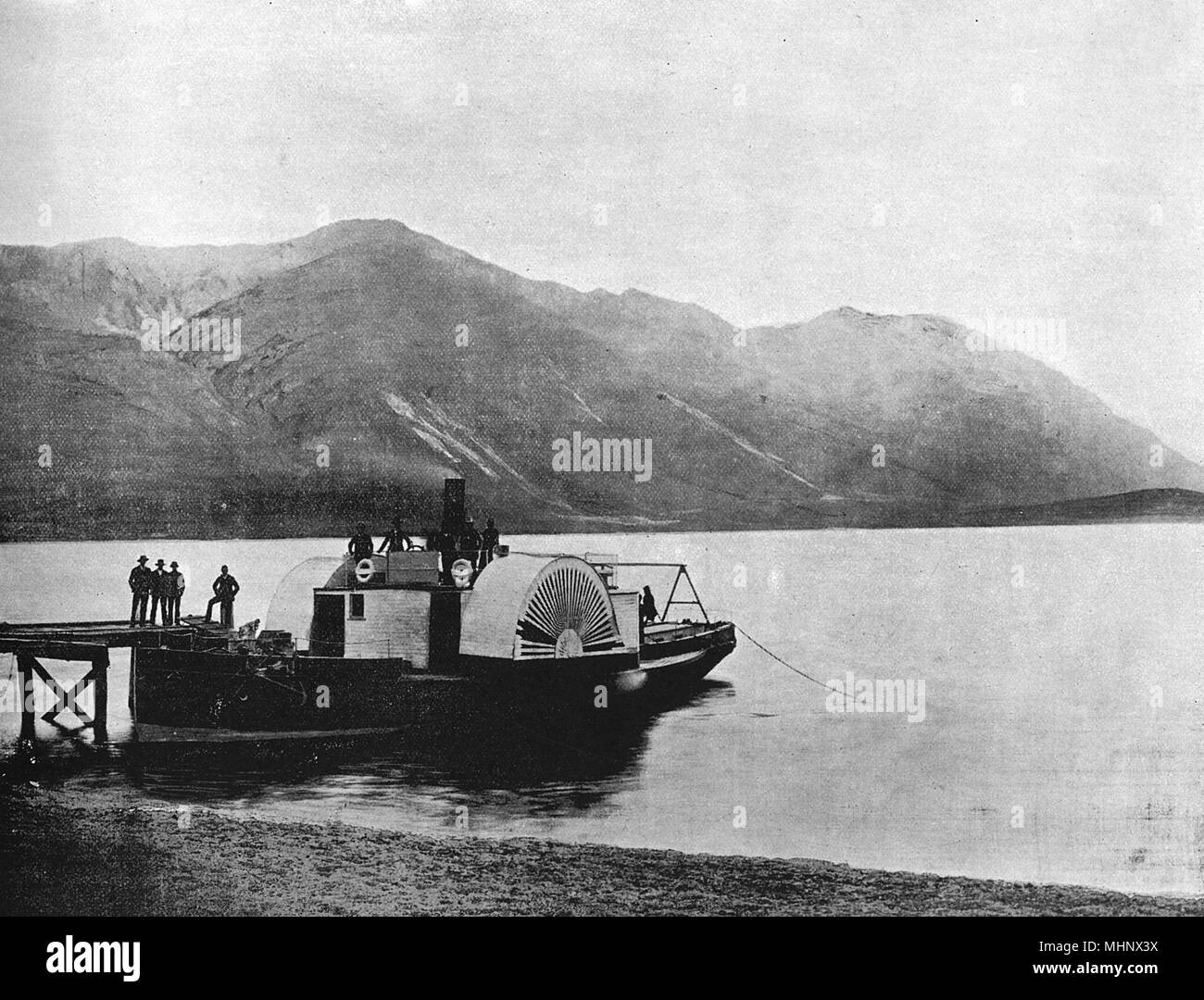 Barca sul lago Wanaka, Otago, Nuova Zelanda Foto Stock