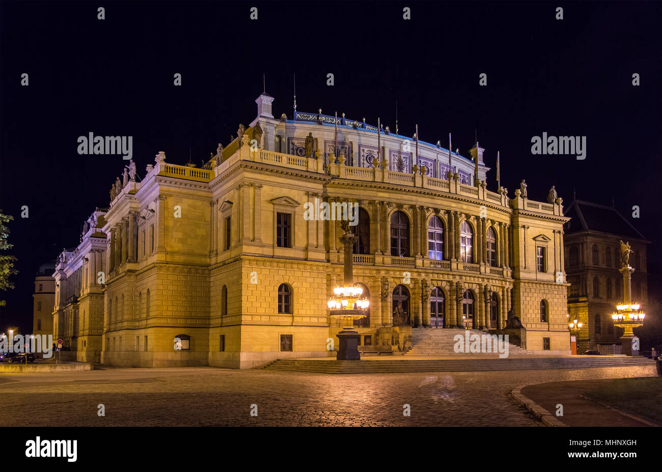 Il Rudolfinum, un auditorium di musica a Praga, Repubblica Ceca Foto Stock