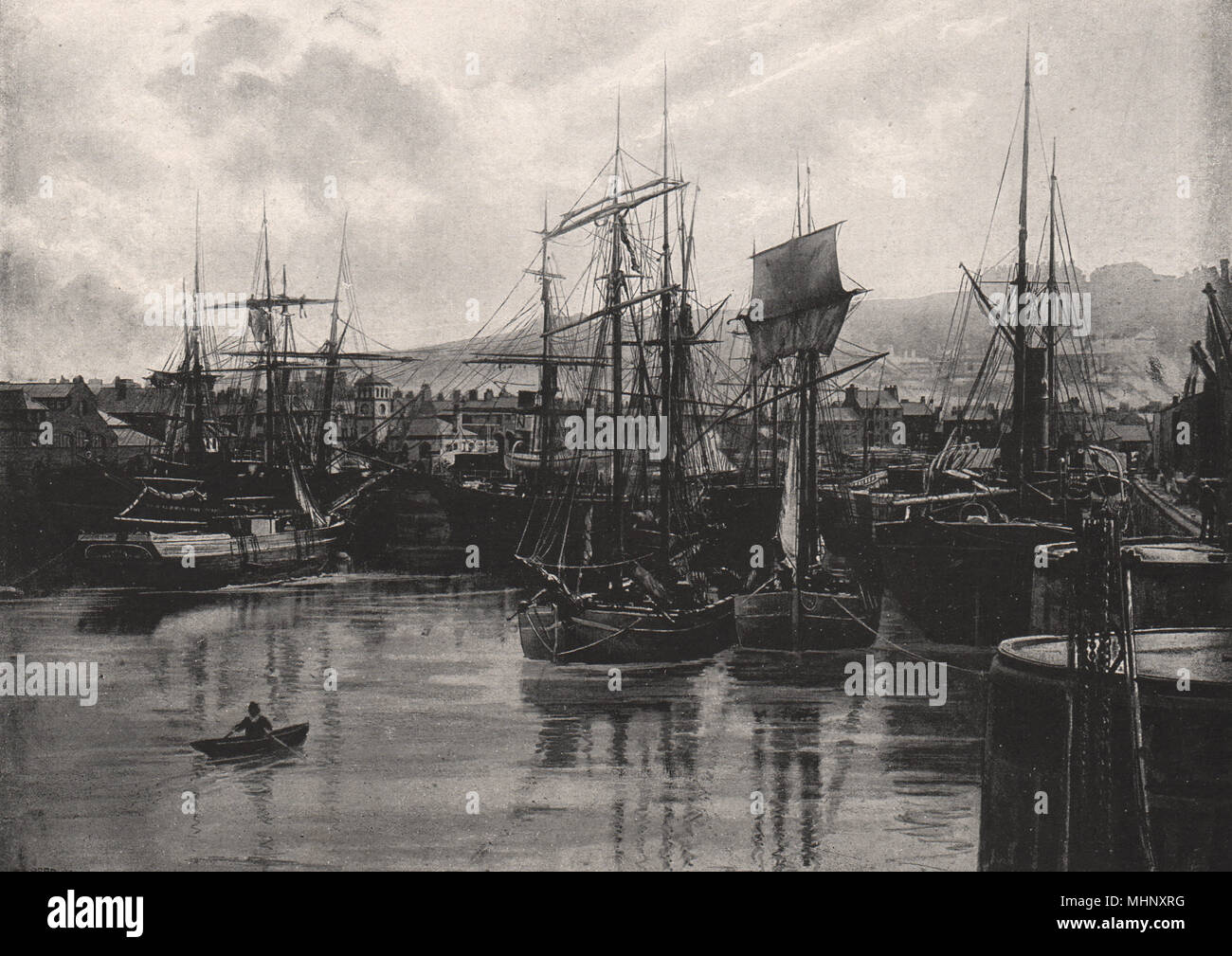 WHITEHAVEN. Il dock. Cumbria. Molte barche a vela & barche 1900 antica stampa Foto Stock