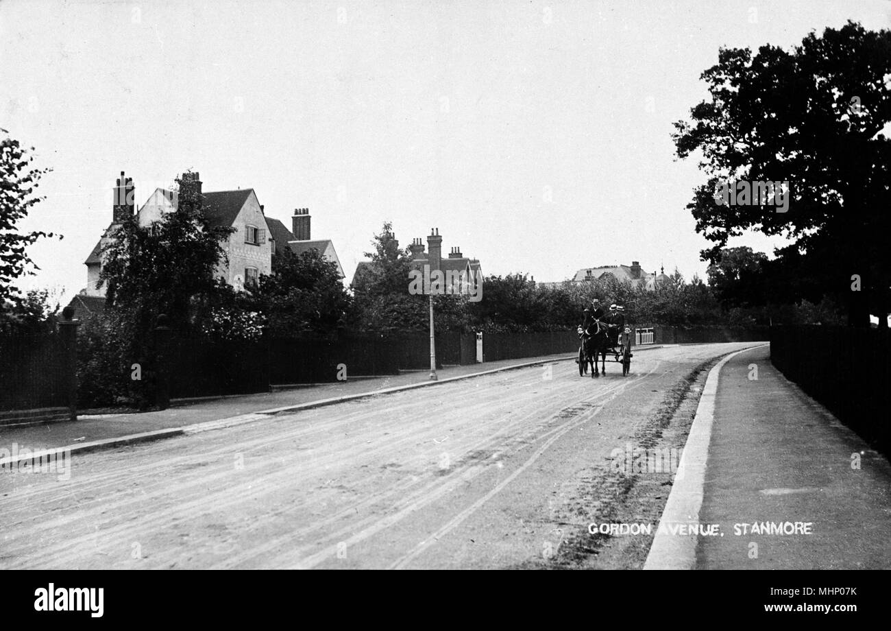 Gordon Avenue, Stanmore, Middlesex Foto Stock