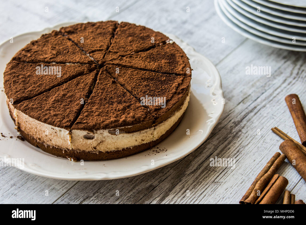 Il tiramisù è un famoso caffè aromatizzato con dolce italiano Foto Stock