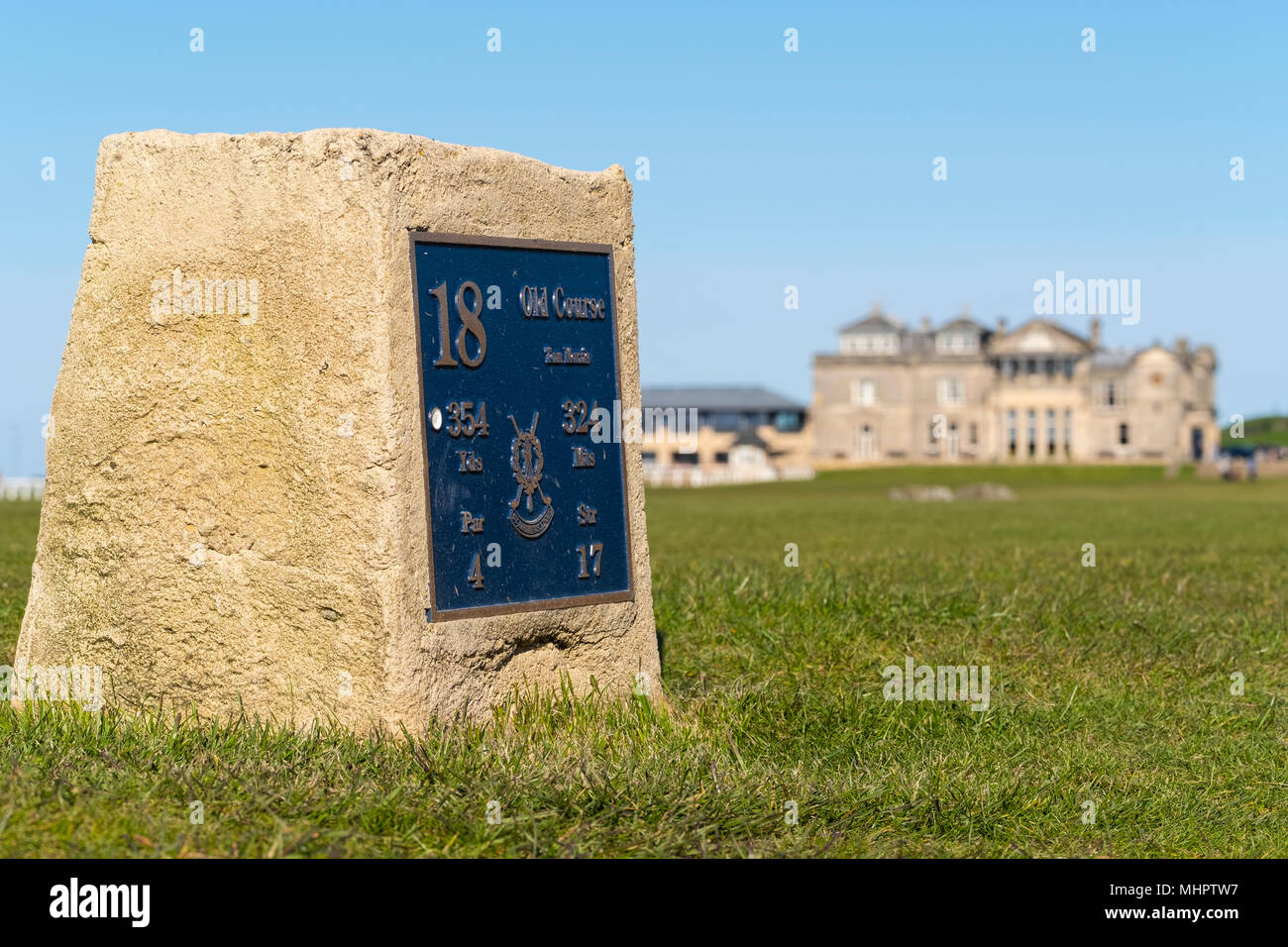 Scatola a T sul diciottesimo foro, Tom Morris, sul vecchio corso in St Andrews Fife, Scozia, Regno Unito. Foto Stock