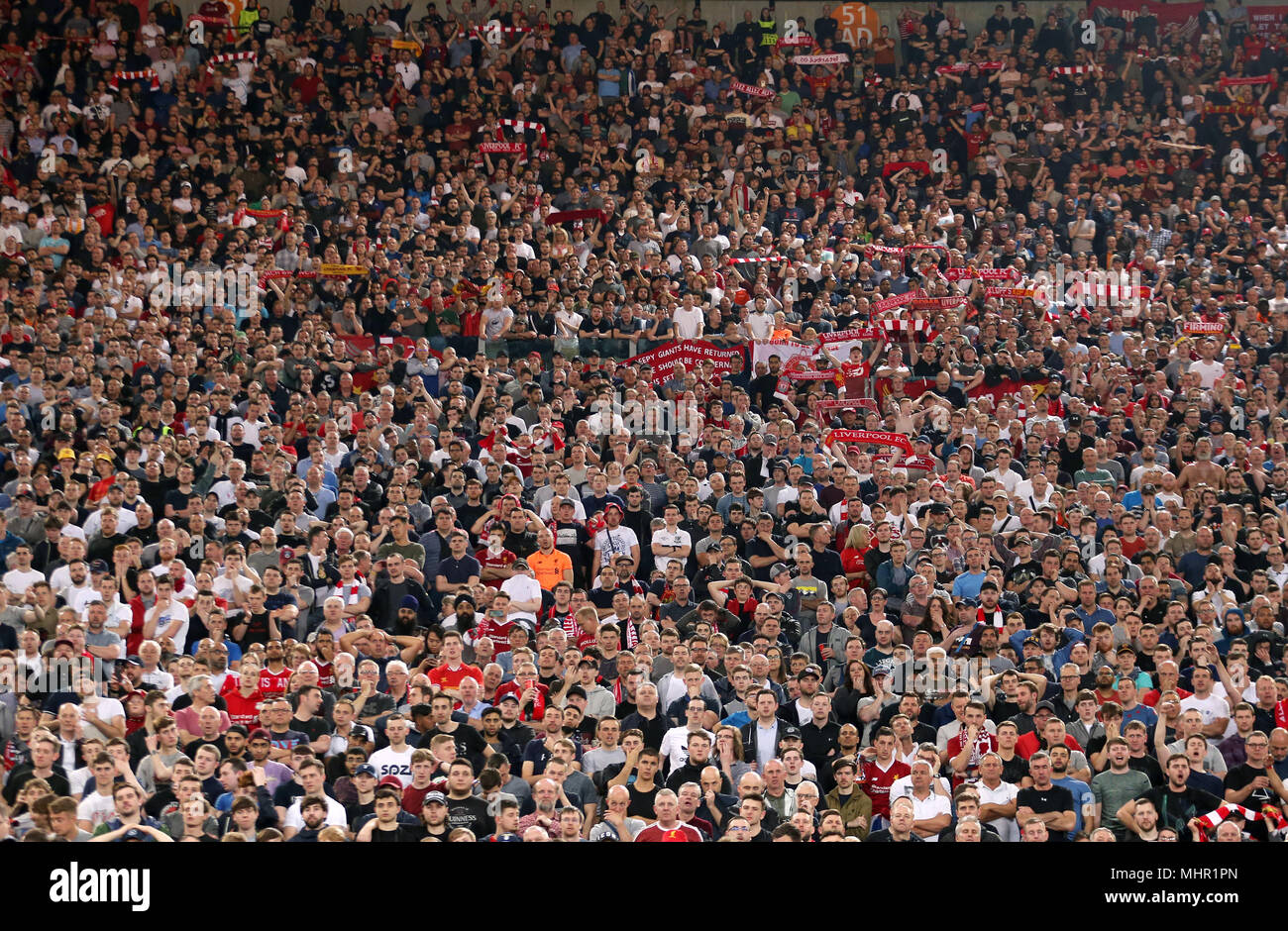 Liverpool in stand durante la UEFA Champions League, Semi Finale, la seconda gamba allo Stadio Olimpico di Roma. Foto Stock
