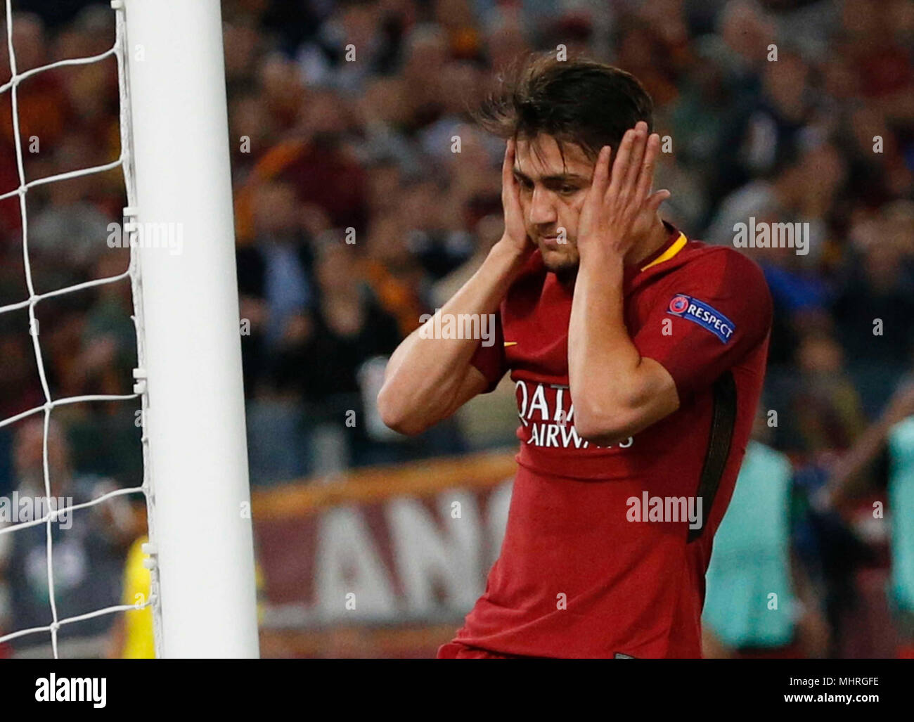 Roma, Italia. Il 2 maggio 2018. Cenzig sotto di Roma durante la semi finale di UEFA Champions League , come Roma - Barcellona presso lo Stadio Olimpico di Roma Italia 02 maggio 2018 Credit: agnfoto/Alamy Live News Foto Stock