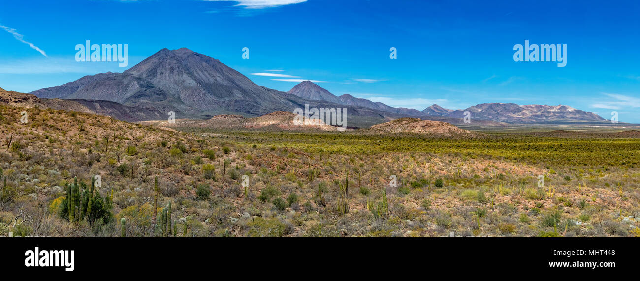 Vulcano Las tres Virgenes Messico Baja California Sur panorama paesaggio Foto Stock