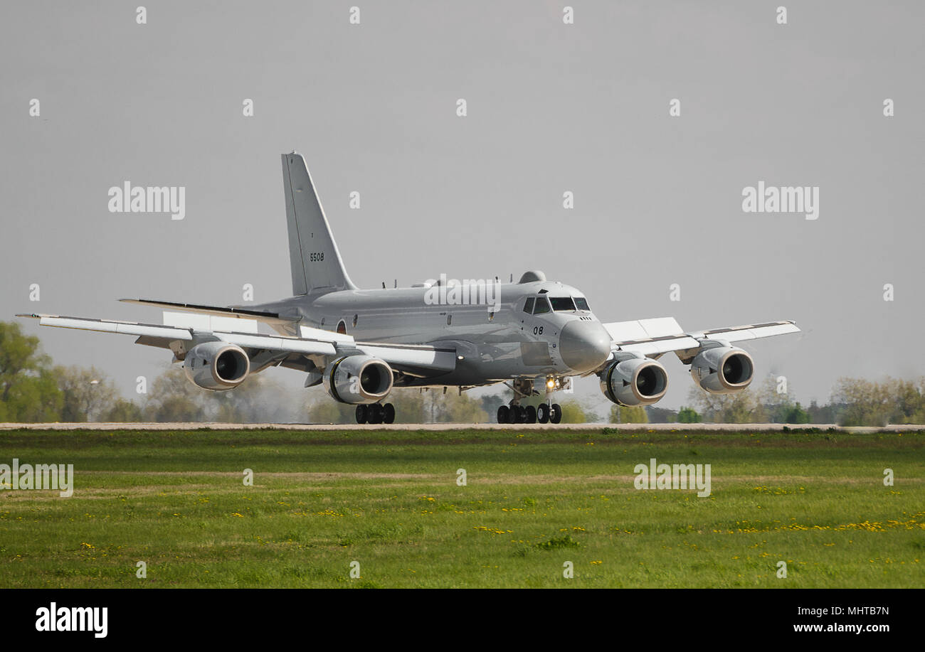 Schönefeld di Berlino, Germania, 28 aprile. 2018.; giapponese Kawasaki P-1 il pattugliamento marittimo aeromobile durante la ILA 2018 in Berlin Schönefeld Foto Stock