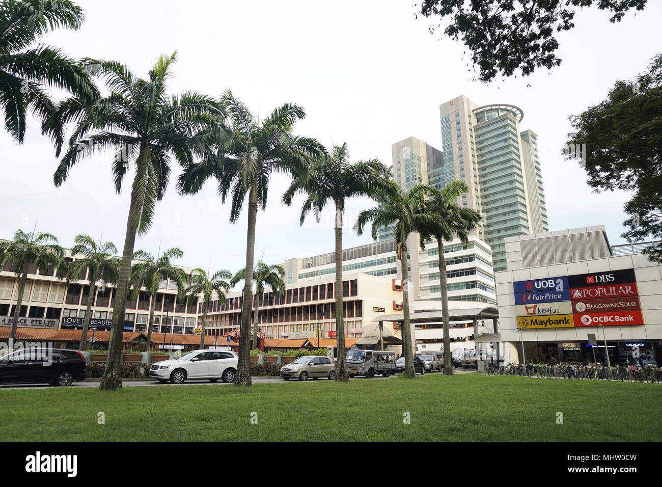 Toa Payoh mall, Singapore. Botteghe si trova entro un maturato zona residenziale. Foto Stock