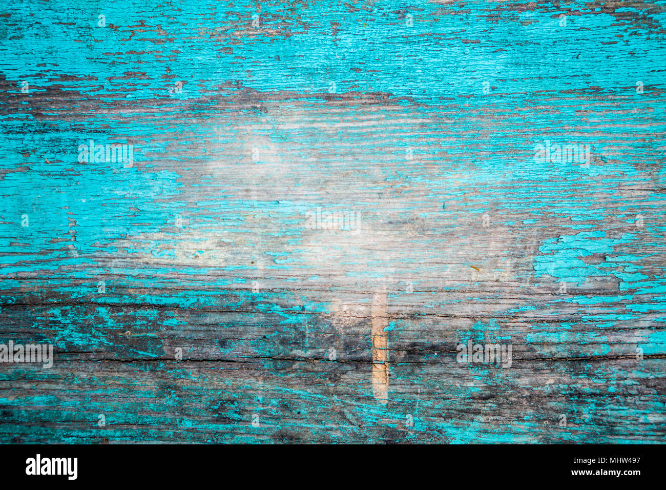 Pareti in legno , incrinato vernice blu Foto Stock