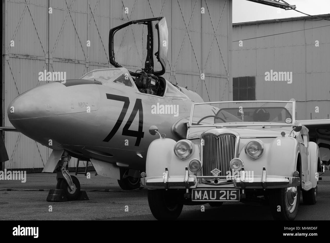 De Havilland Vampire, T11, WZ507, G-VTII, aeroporto di Coventry, Inghilterra, Regno Unito. Foto Stock