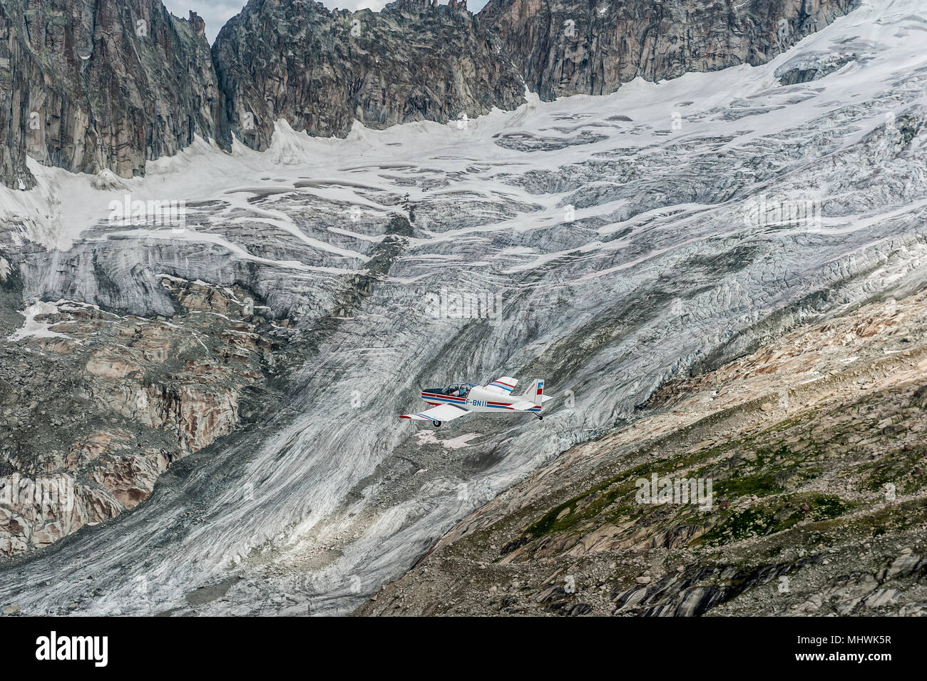 Visite turistiche volo in aeroplano sopra il massiccio del Monte Bianco, regione Rhone-Alpes, Francia Foto Stock