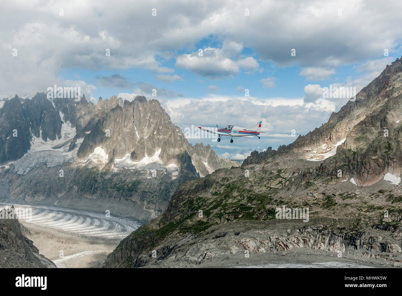 Visite turistiche volo in aeroplano sopra il massiccio del Monte Bianco, regione Rhone-Alpes, Francia Foto Stock