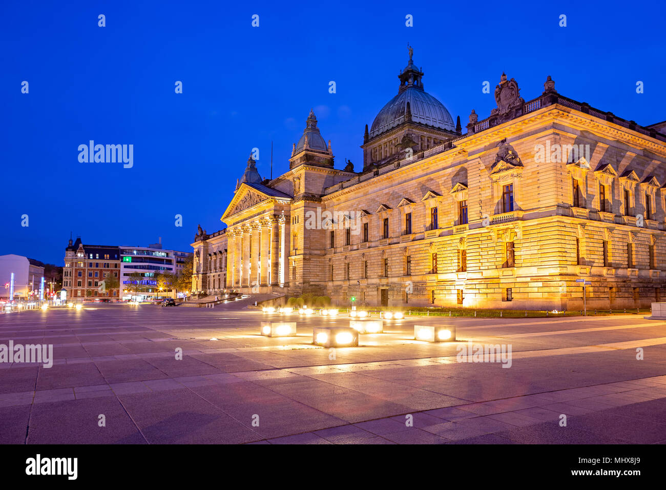 Il Bundesverwaltungsgericht sul Simpsonplatz di Lipsia in Germania Foto Stock