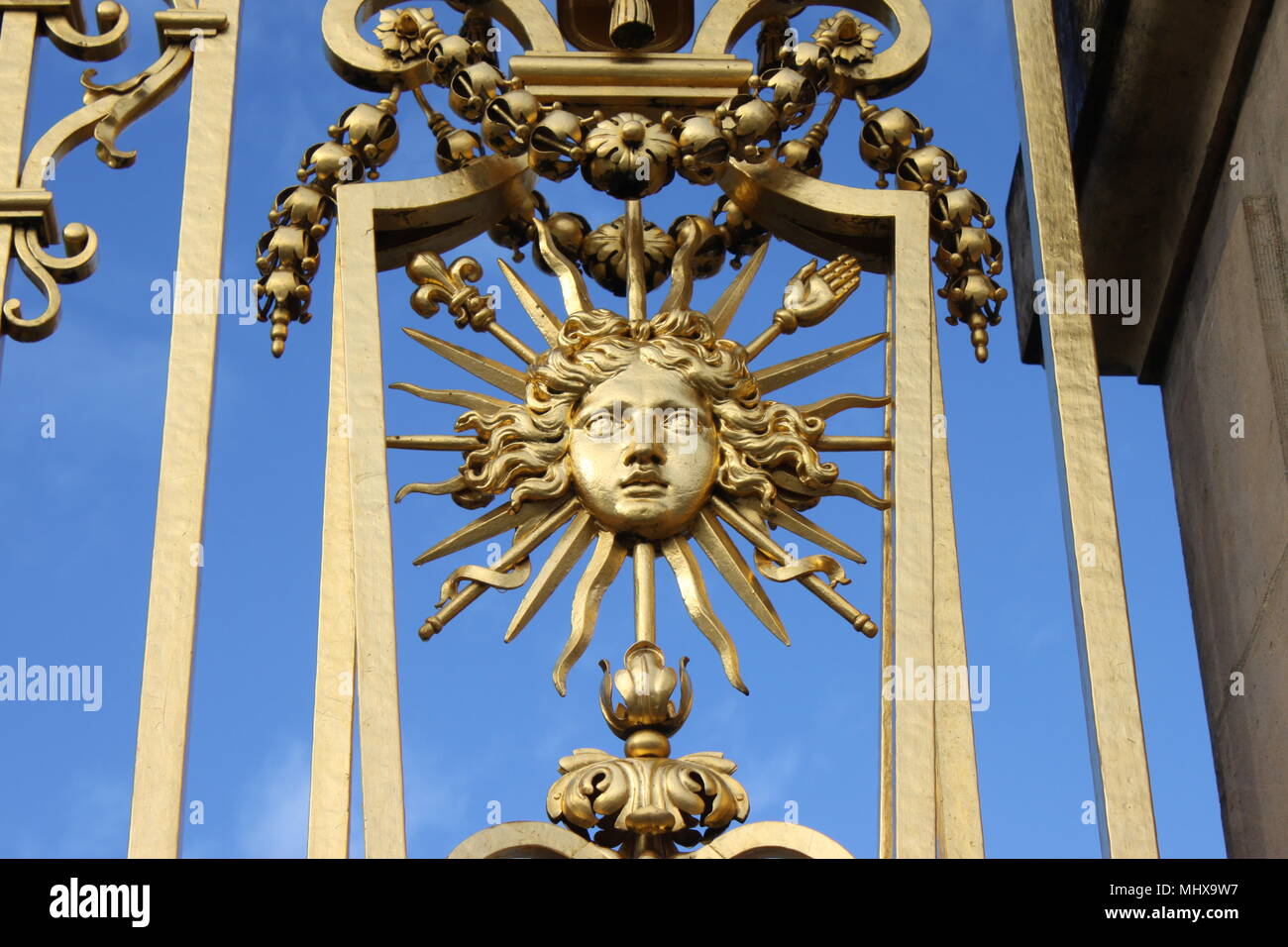 Stemma reale - castello di Versaille - Golden Gate - Griglia d'Honneur Foto Stock