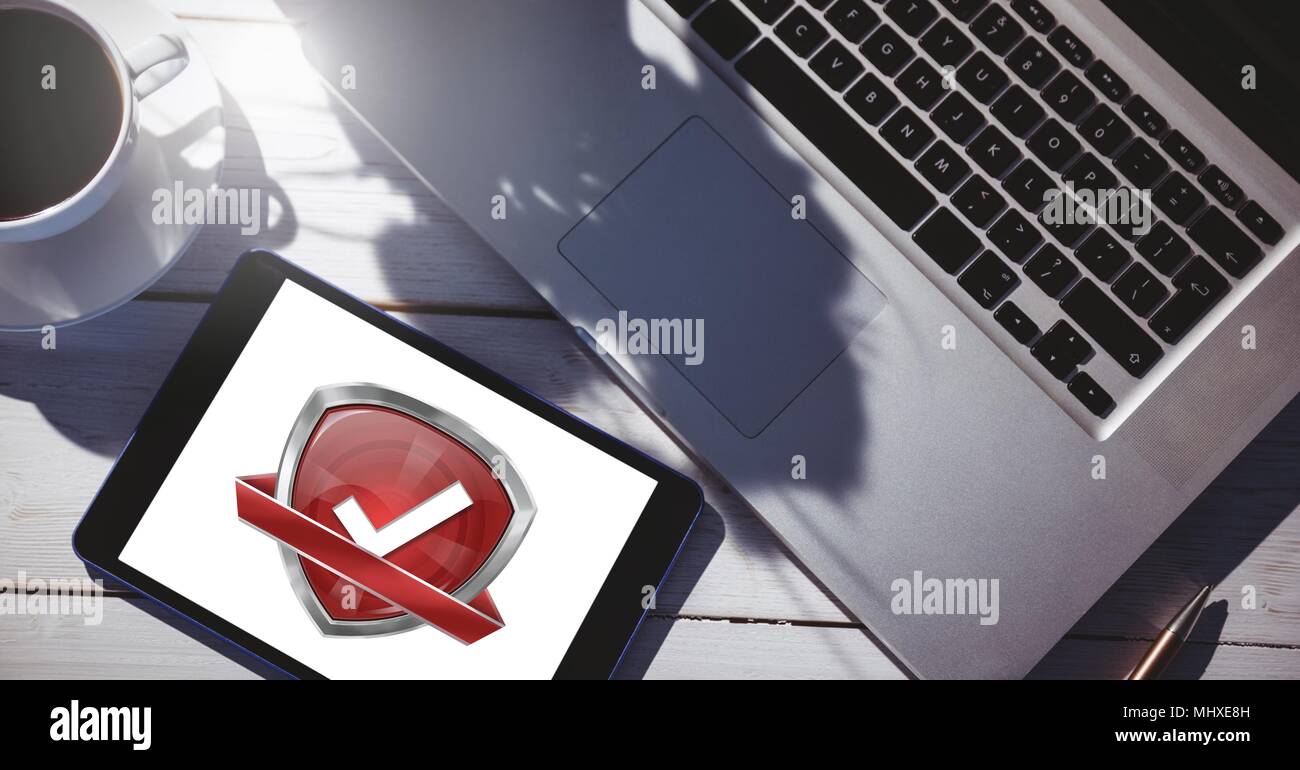 La qualità corretta tick e tutela della sicurezza la protezione sul computer portatile Foto Stock