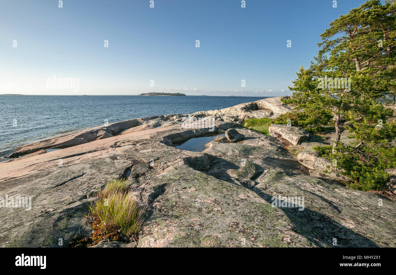 Isole skerry in Turku Archipelgo, Finlandia Foto Stock