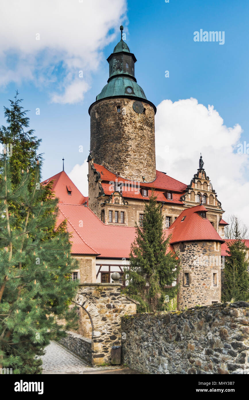 Il castello di Czocha (Zamek Czocha) è un castello difensivo costruito su una collina, Sucha (Czocha), Bassa Slesia voivodato, Polonia, Europa Foto Stock