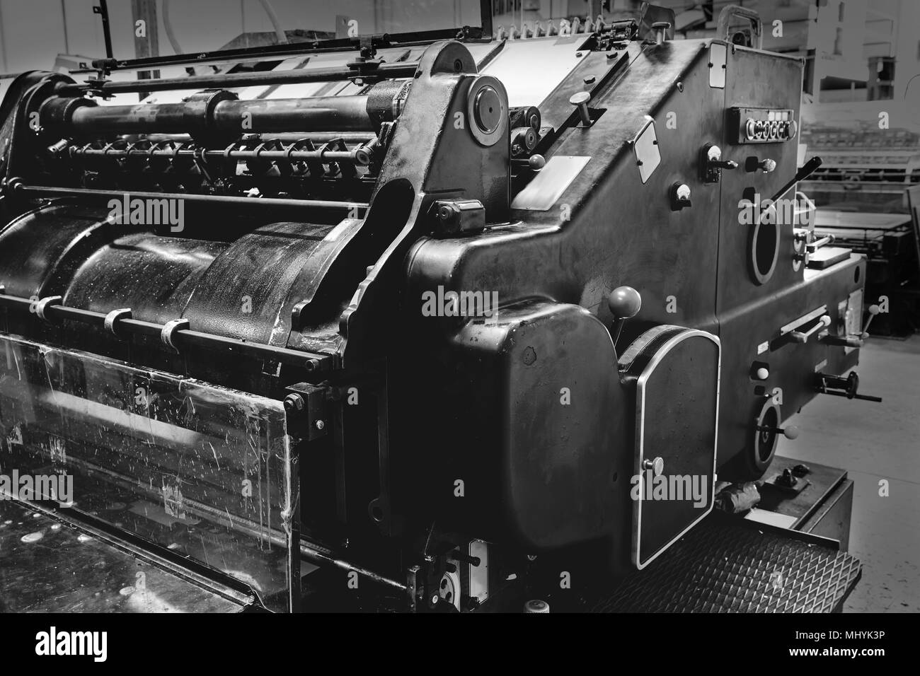 Stampante cilindro di litografia a macchina in una fabbrica di stampa Foto  stock - Alamy