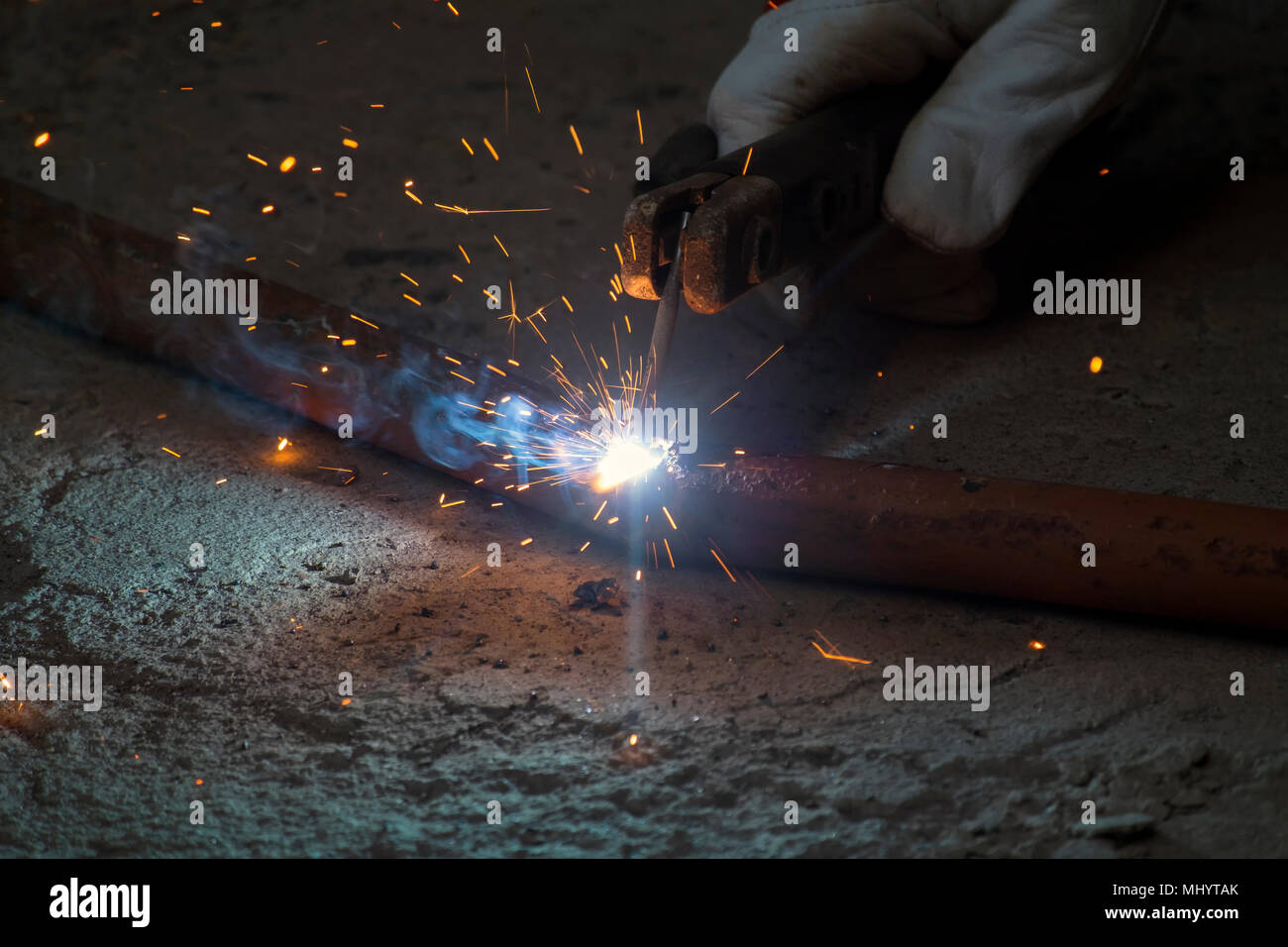 Scintille di saldatura elettrica Foto Stock