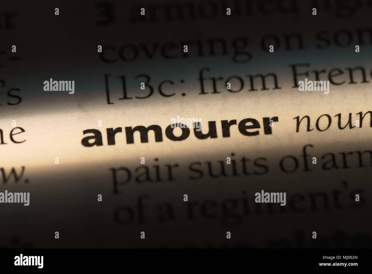 Armourer parola in un dizionario. armourer concetto. Foto Stock