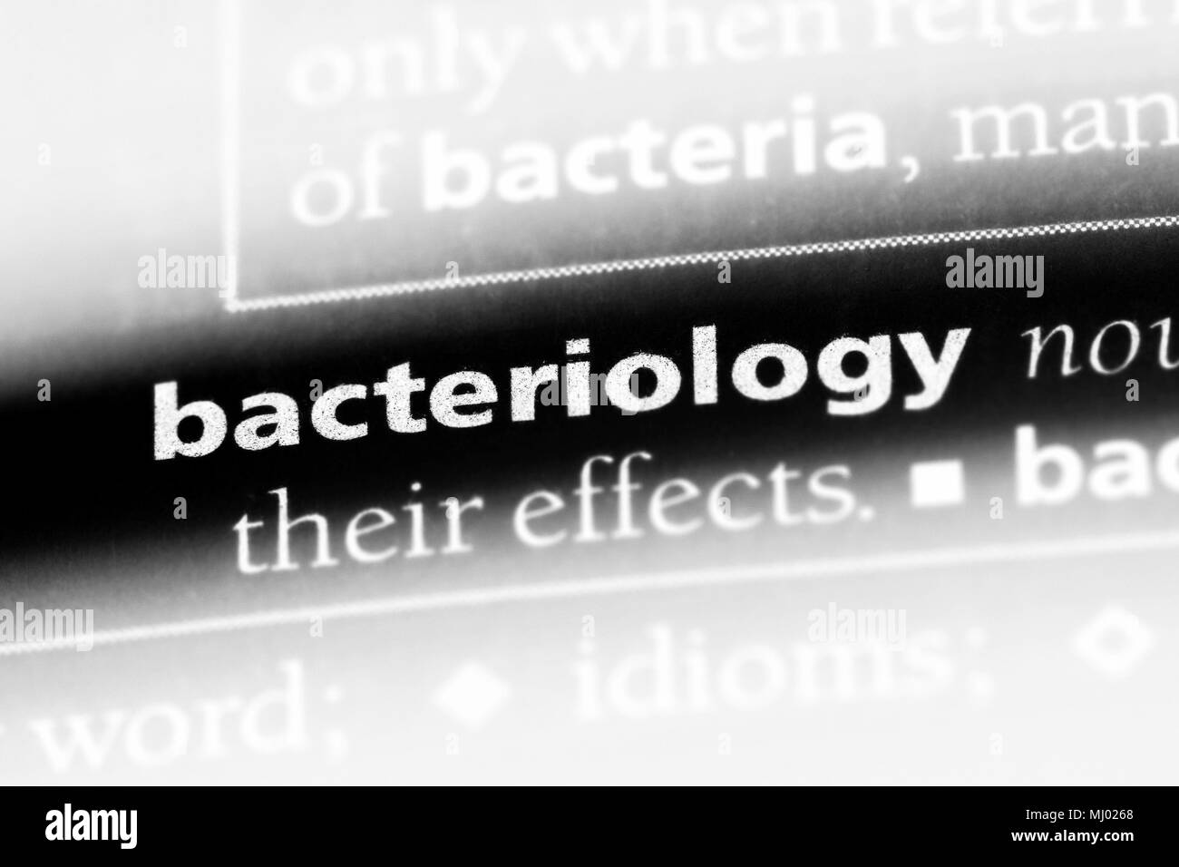 Batteriologia parola in un dizionario. batteriologia concetto. Foto Stock