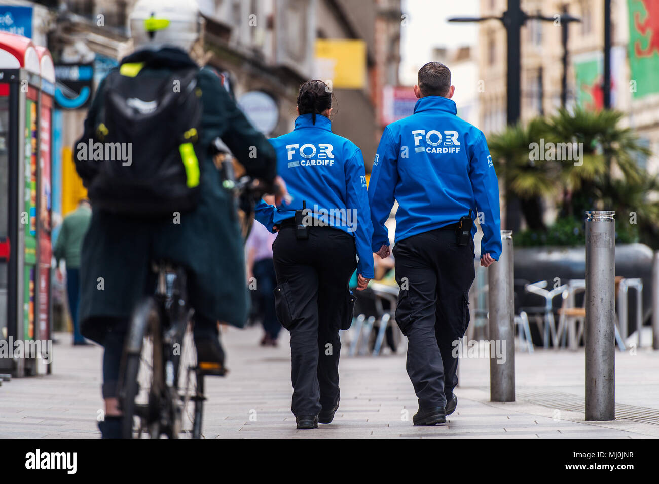 Per i membri di Cardiff su Queen Street, Cardiff Foto Stock